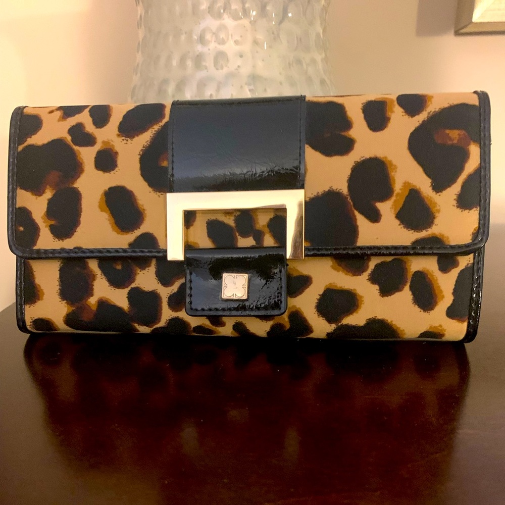 Liz Claiborne leopard wallet